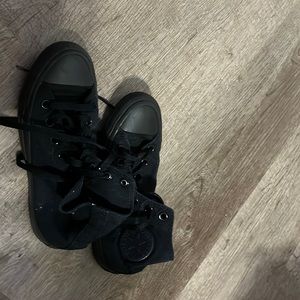 Black converse